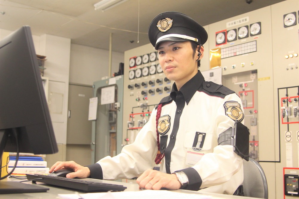 大型ホテル・複合施設の常駐警備／オープニング募集/シニア層歓迎/正社員