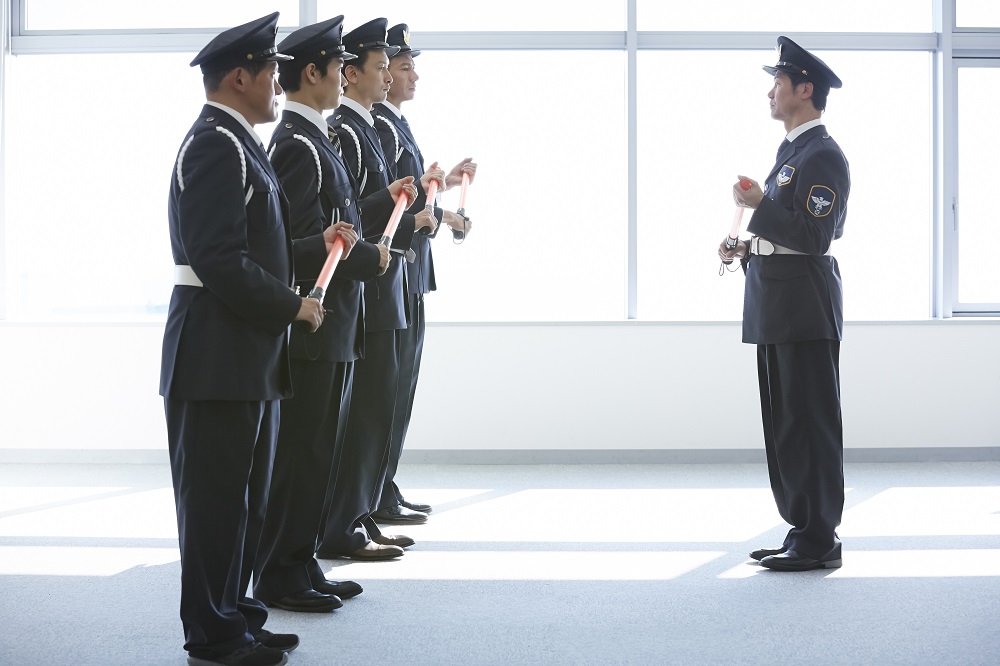 オフィスビルの常駐警備/シニア層歓迎/正社員